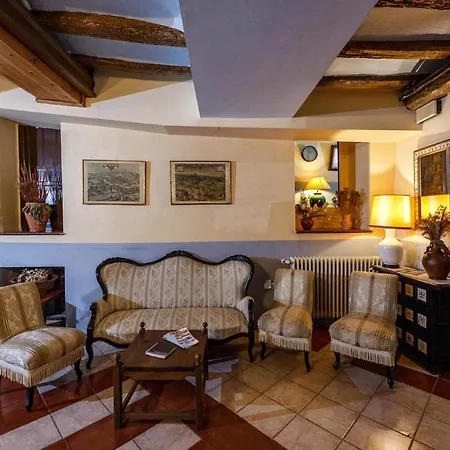 Hotel Fonduq Hospederia El Pilar